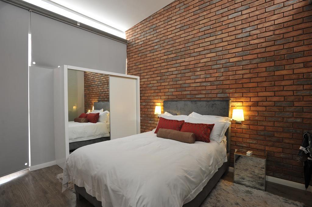 Urban Oasis Apartments At Paragon Виндхук Экстерьер фото